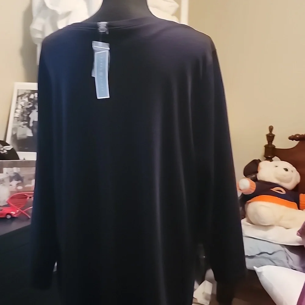 New with tags Karen Scott ladies 3X 3/4 sleeve Henley style top. Navy blue. - Picture 2 of 3